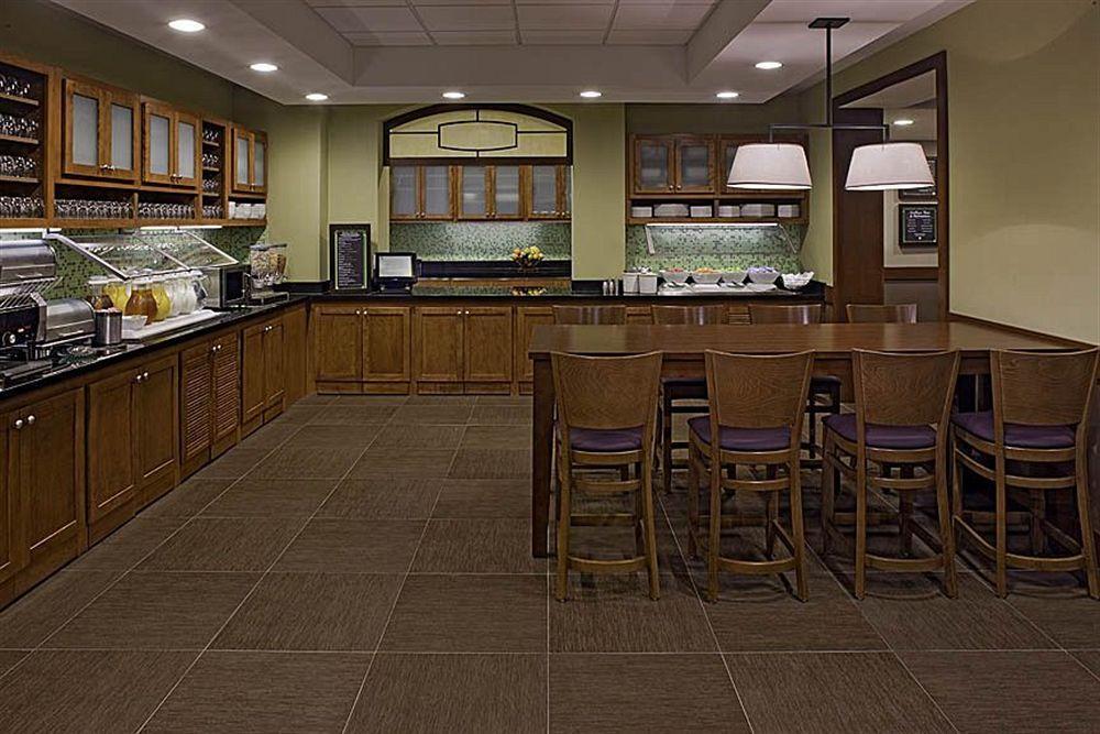 Hyatt Place Topeka Restaurante foto